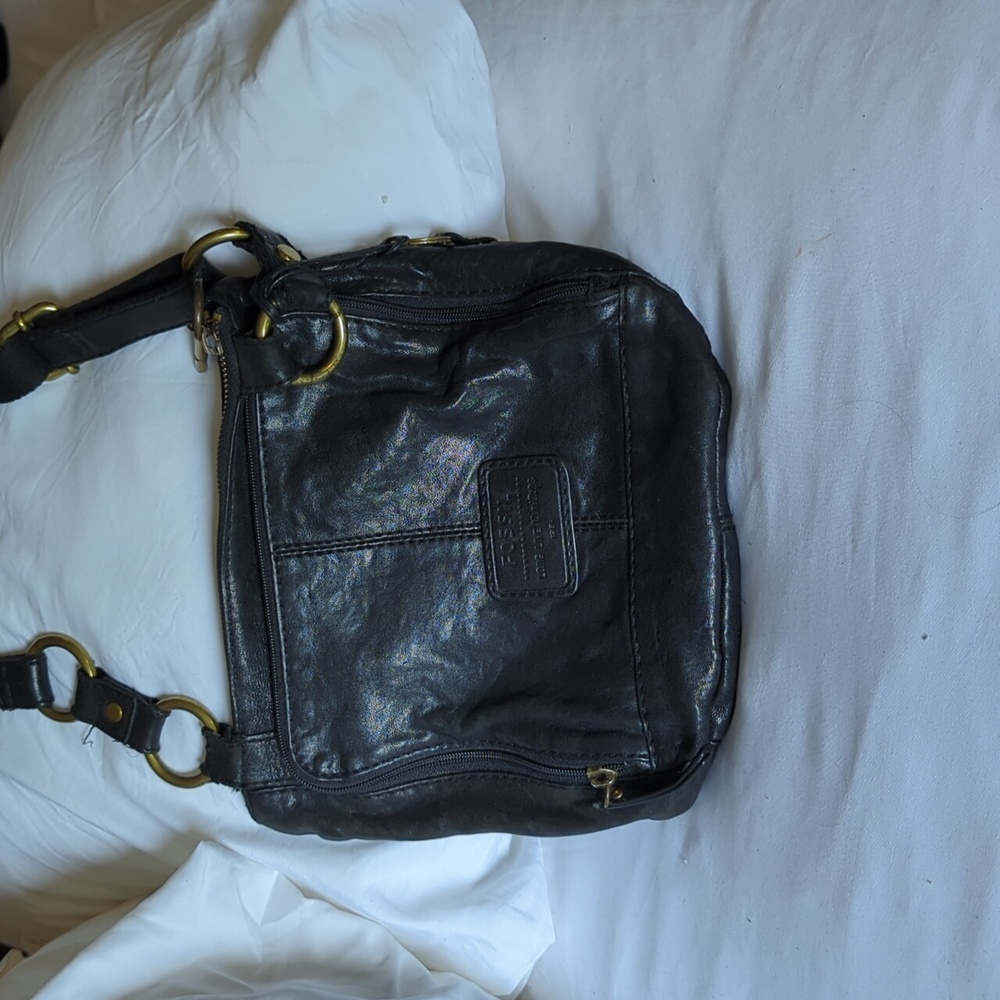 Fossil shoulder/cross body bag black leather with gold accents, zippers,